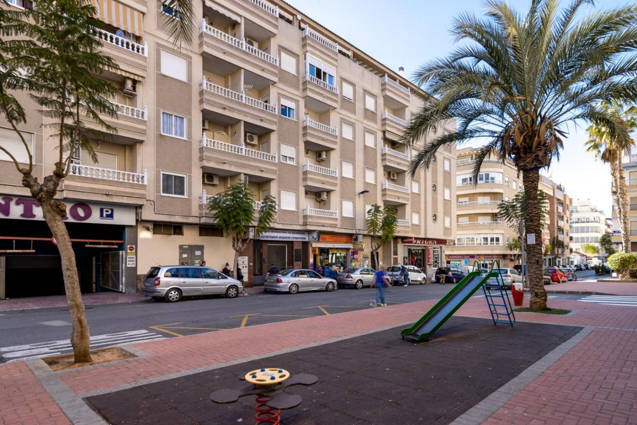 Apartamento Caballero De Rodas Torrevieja Zewnętrze zdjęcie